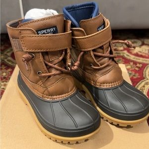 Sperry toddler rain boots US size 9 M